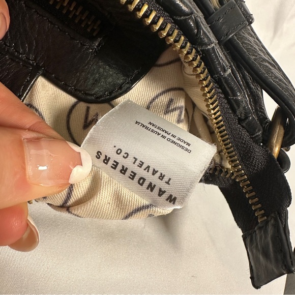 Wanderers Woven Leather Crossbody Purse Quiet Luxury Minimalist Black - Picture 8 of 16